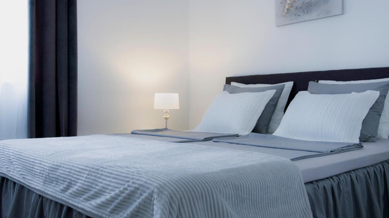 Apartments King And Queen Povile Esterno foto