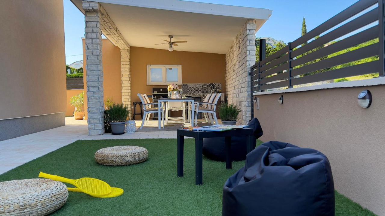 Apartments King And Queen Povile Esterno foto